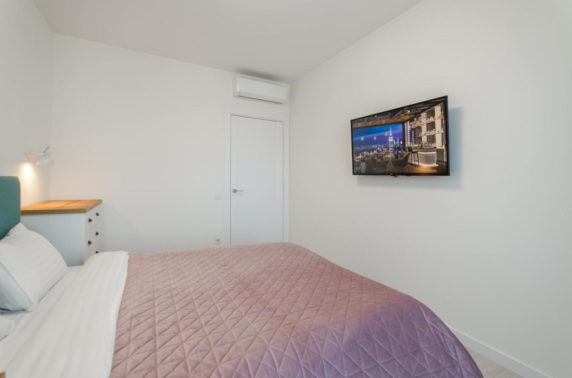 Petrovdom 234-241-86-96 In City View Apartments At Rc Kvartet,Near Central Railway Station Киев Экстерьер фото